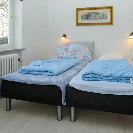 1 Bedroom Beautiful In Prázdninový dům Højer